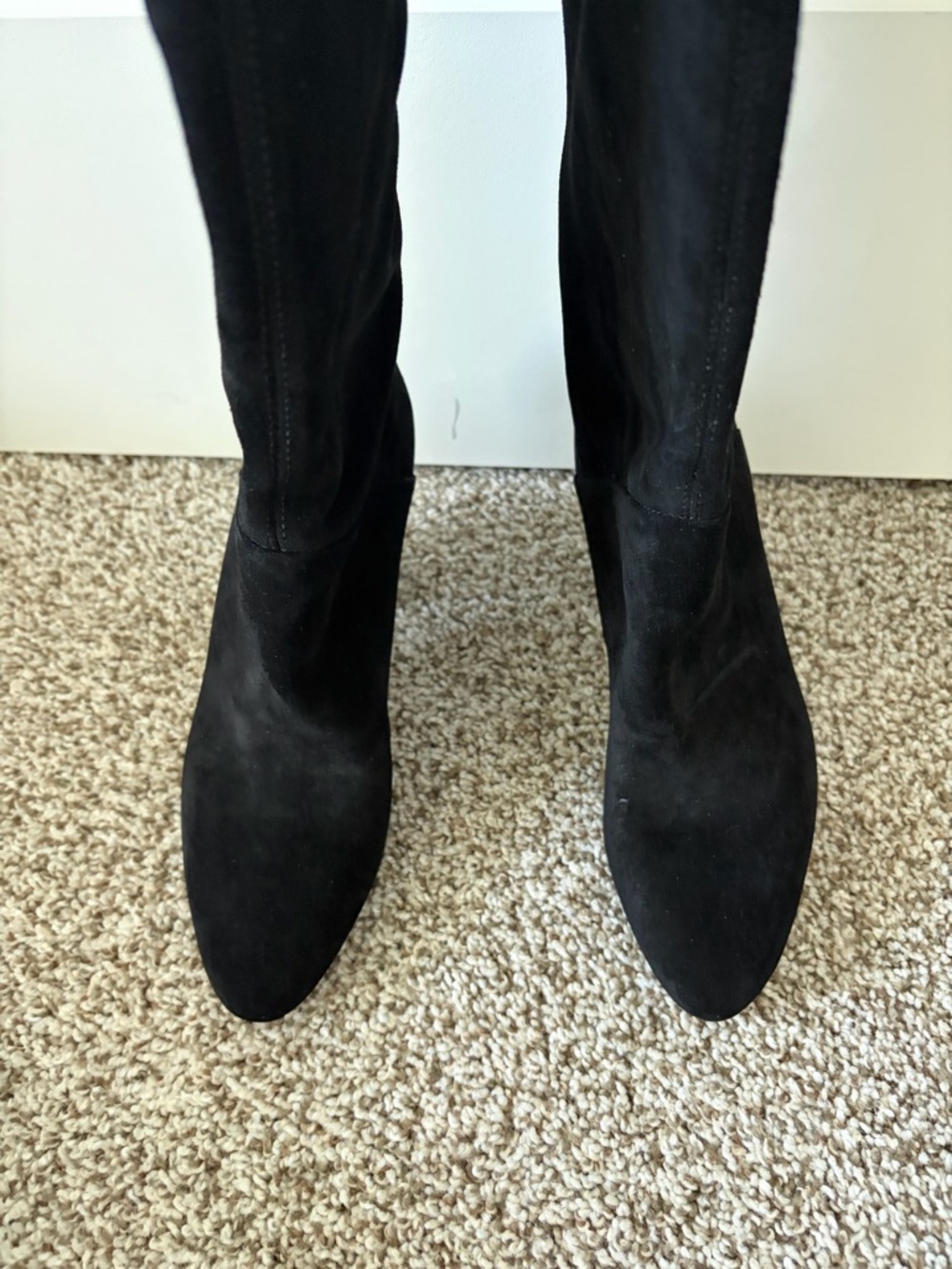 Banana Republic- Black Suede Knee-High Block Heel Boots - Size 7 - Picture 5 of 7